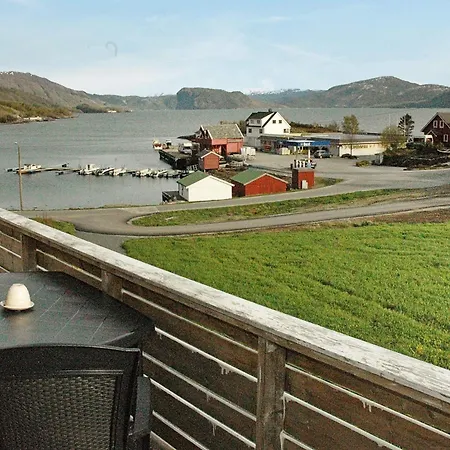 8 Person In Sorbovag *