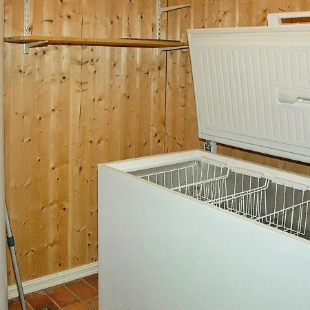 8 Person In Sorbovag